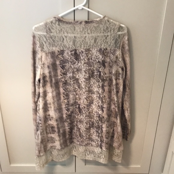 Joseph Ripkoff 2 Piece Cami and light jacket. - Picture 6 of 10